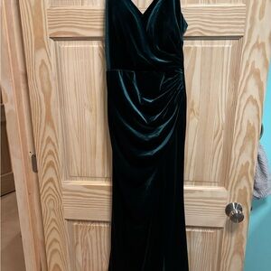 Revelry Velvet Maxi Dress in Rory Classic Emerald